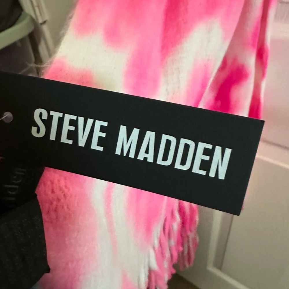 NWT Pink & White TieDye Scarf Oversized Pashmina Wrap - Barbie Pink Steve Madden